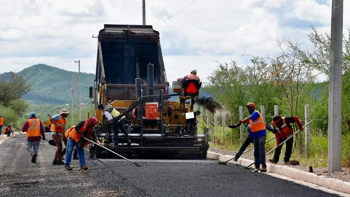 pavimentación-bacheo-carreteras-obras 4